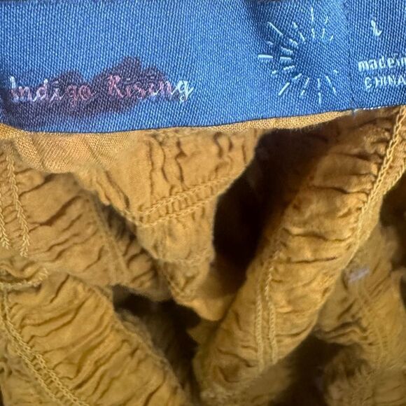 Indigo rising 100% cotton mustard yellow clip dot smocked peplum top size large - Picture 5 of 6